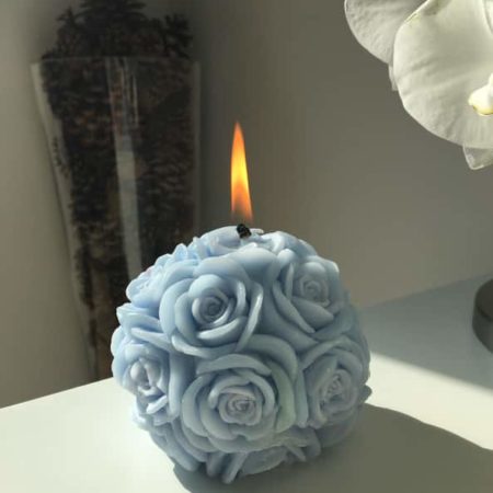 Bougie artisanale en forme de fleur Bleu clair