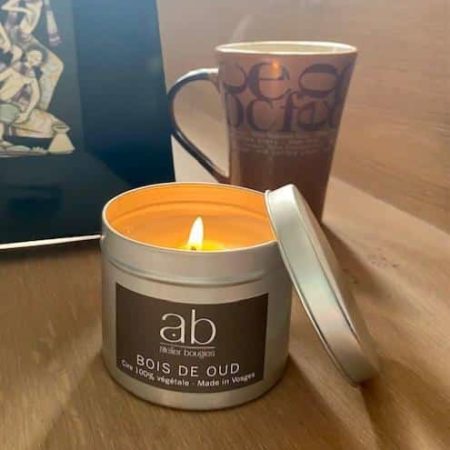 Bougie artisanale parfum Bois de Oud – Cire végétale & boîte métal