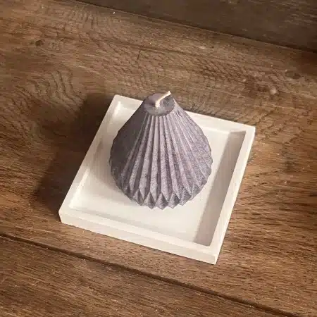Support carré artisanal blanc pour bougies décoratives
